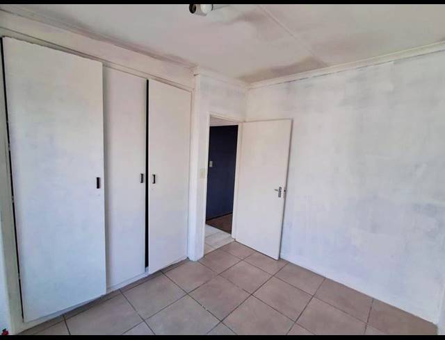 2 BEDROOM TOWNHOUSE FOR SALE IN MULBARTON